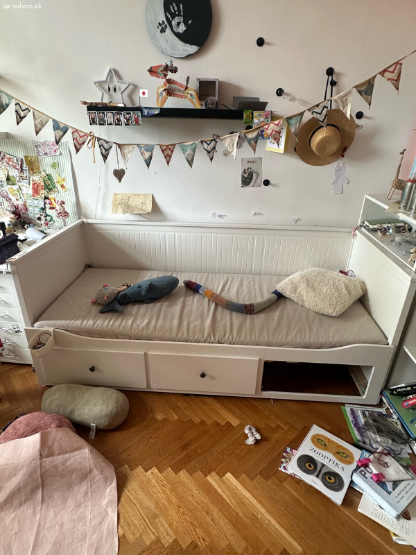 rozkladacía posteľ Ikea Hemnes
