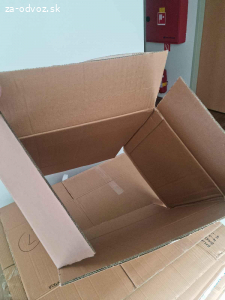 Rozložené pevné krabice