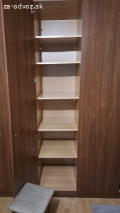 Šatníkova skriňa š256 x v223