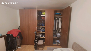 Šatníkova skriňa š256 x v223