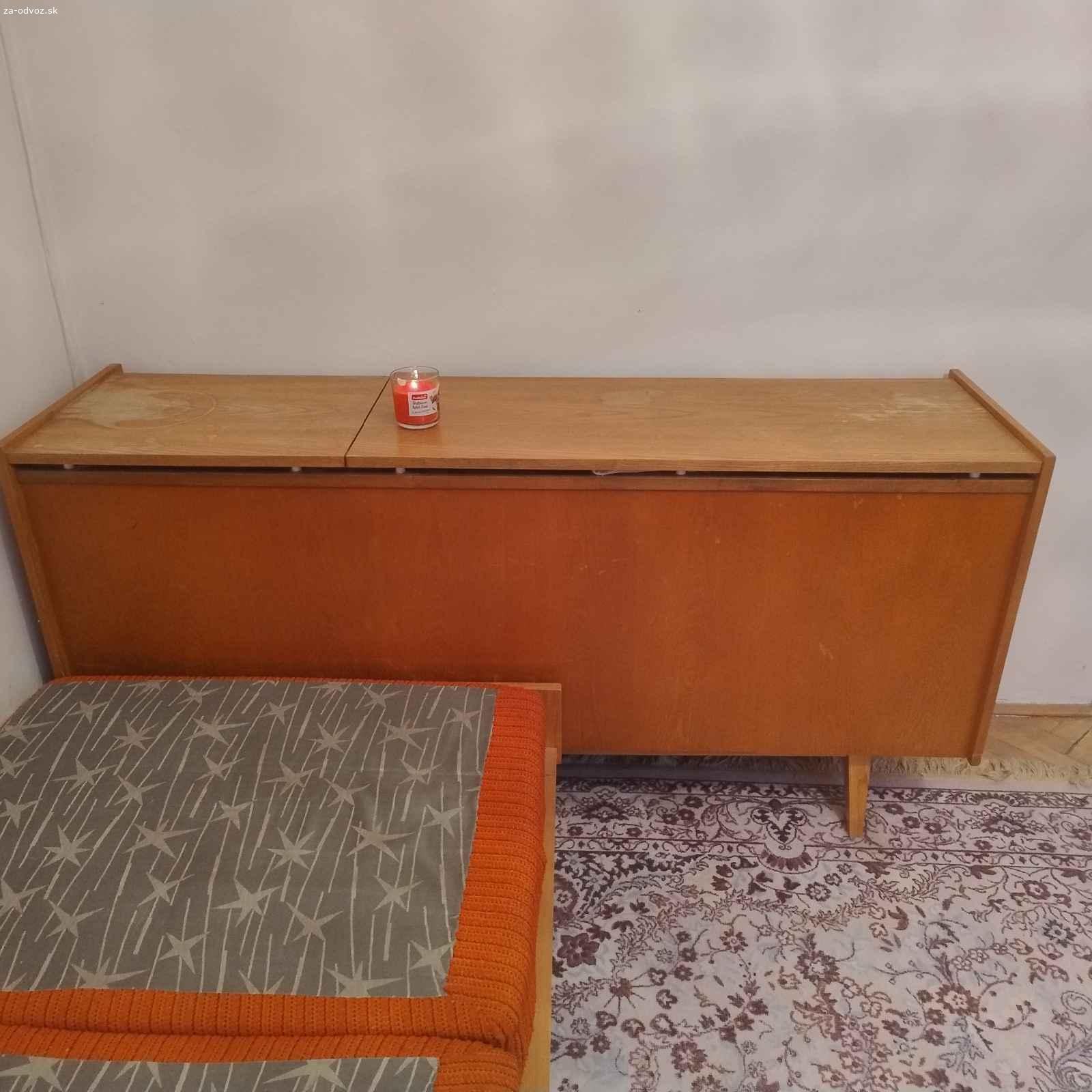 Sedacia súprava a perinák