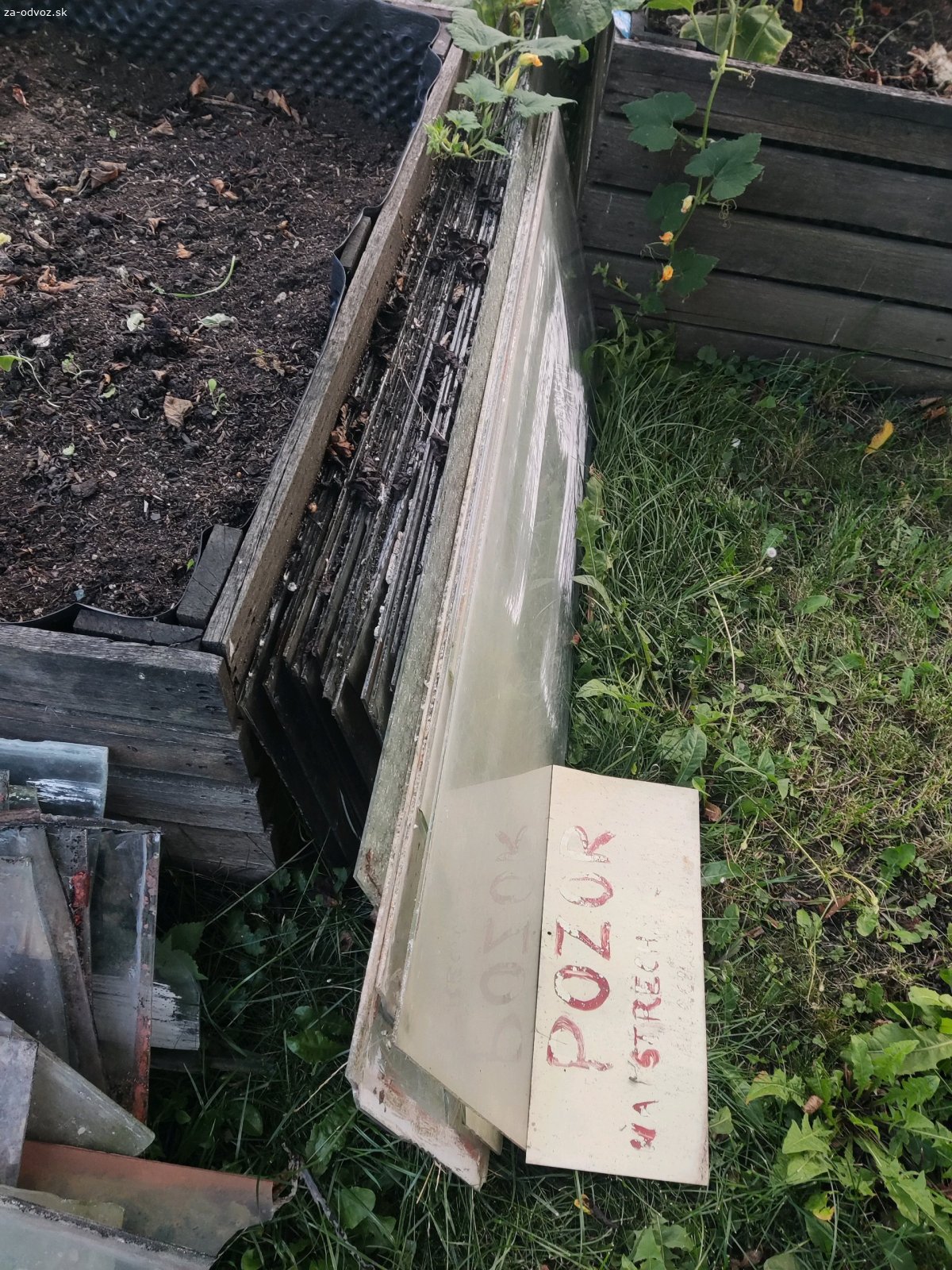 Sklo zo skleníka. Darujem za odvoz sklo zo skleníka.