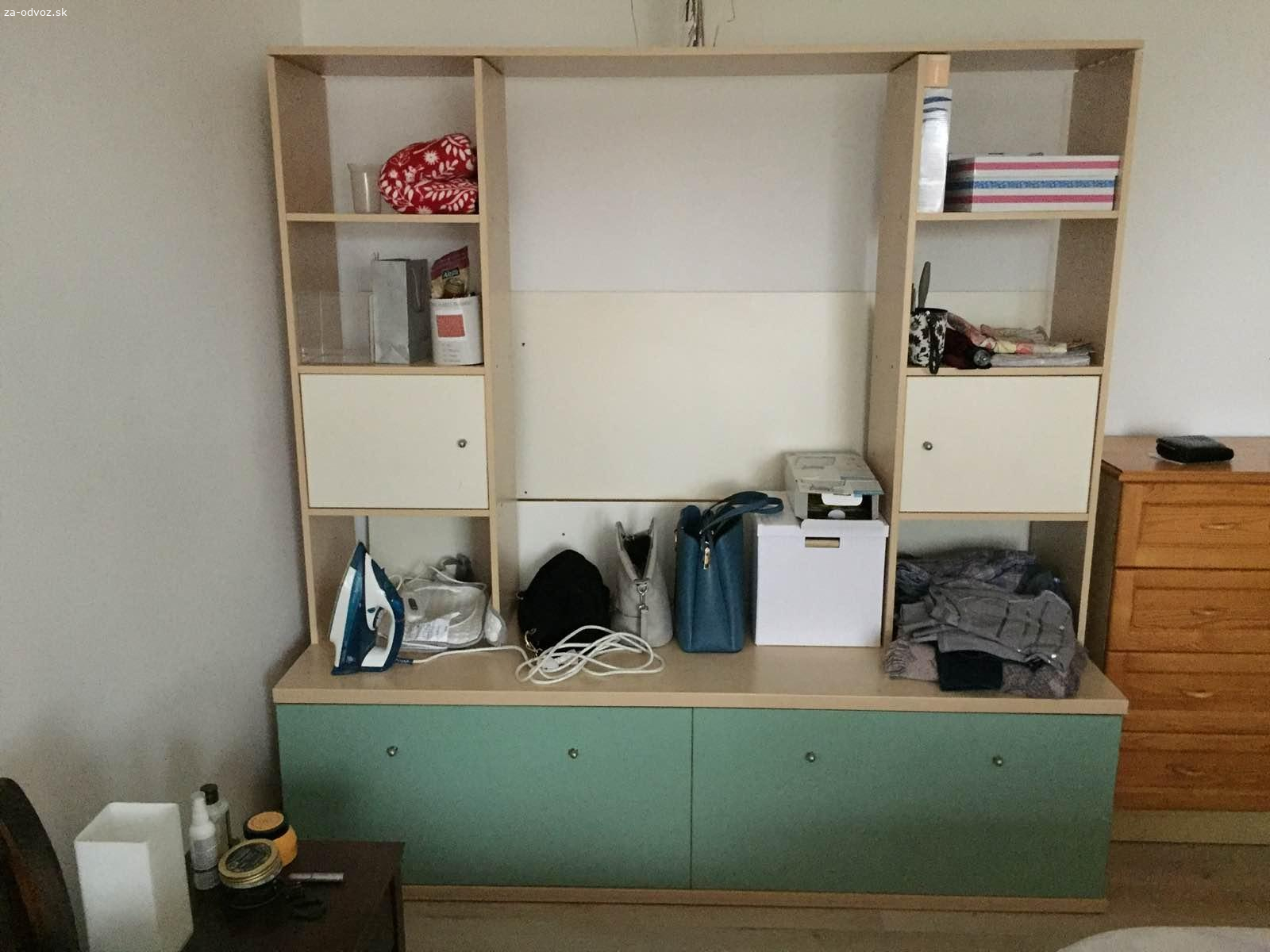 Skriňu, policu, knižnicu - Nájdi využitie sám :)