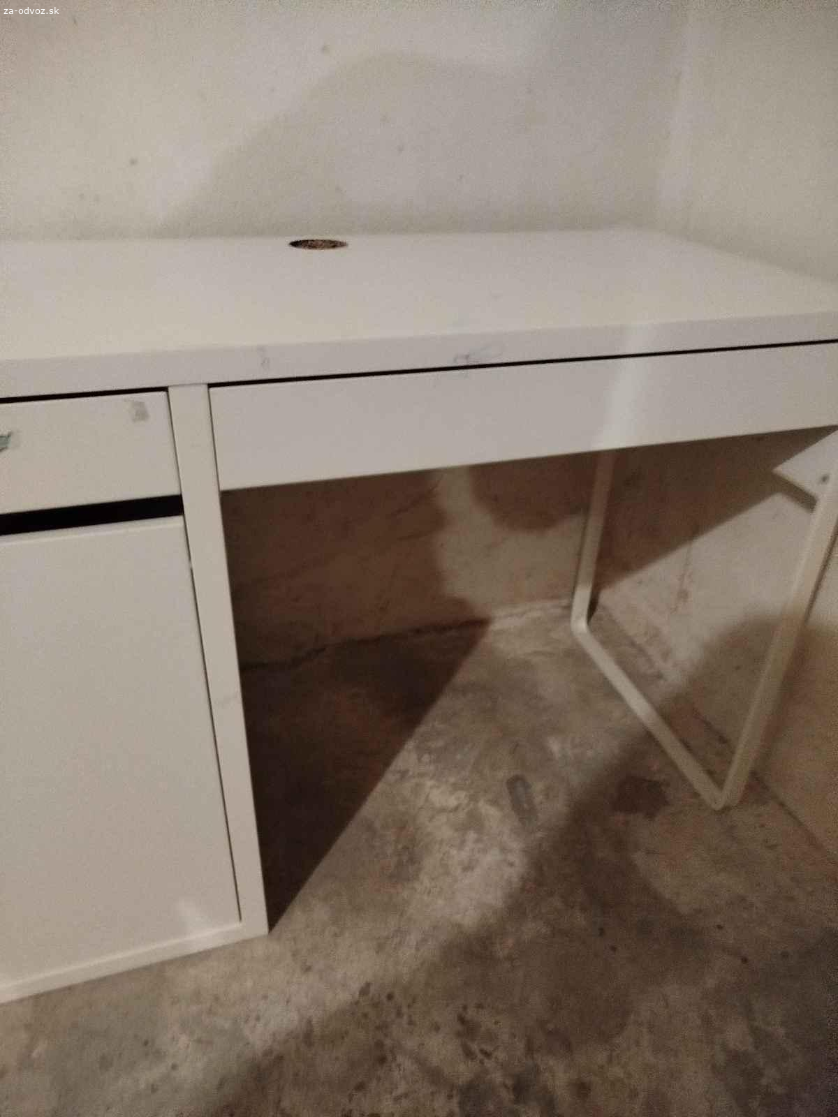 Starší písací stôl detský