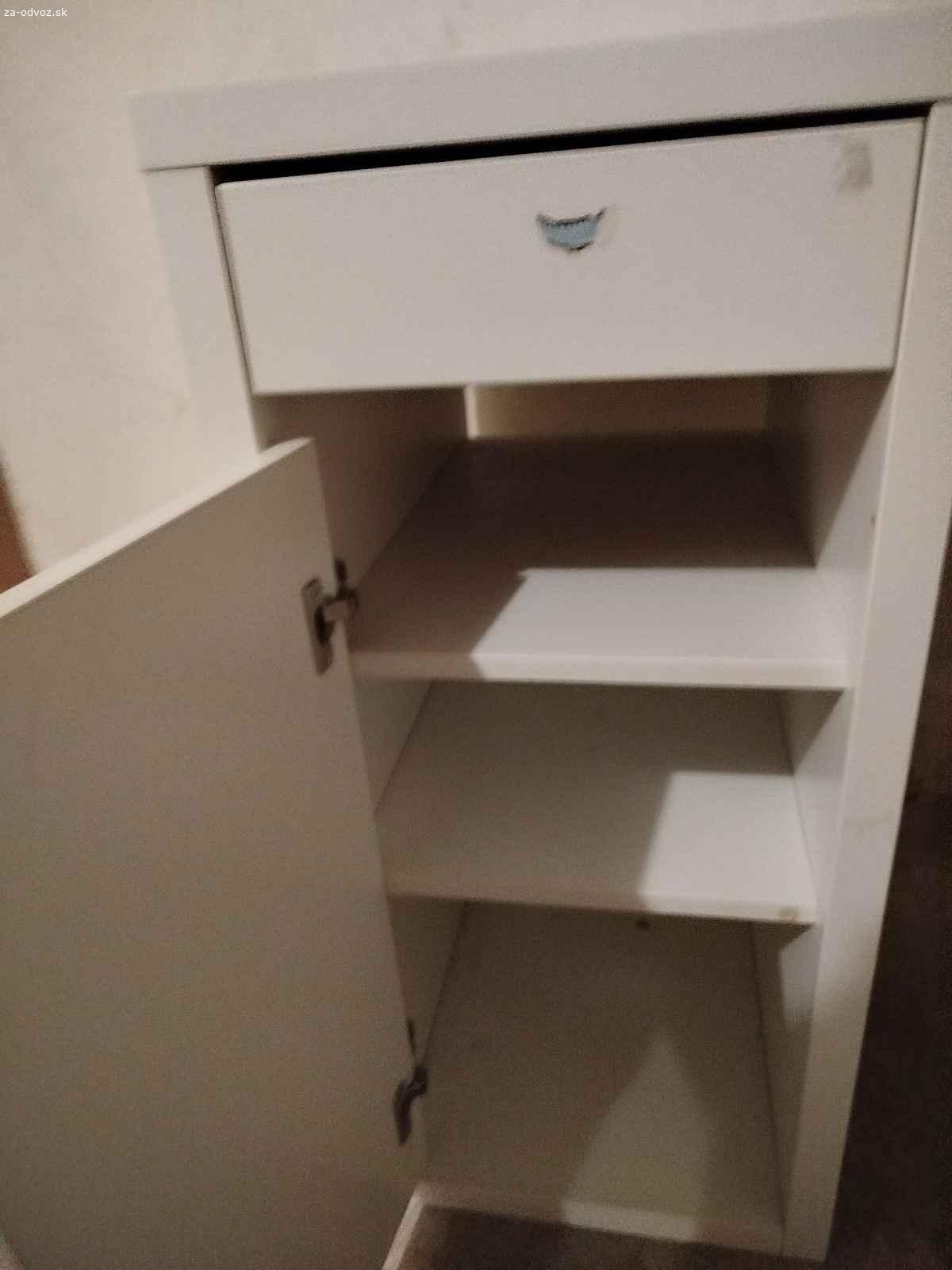 Starší písací stôl detský