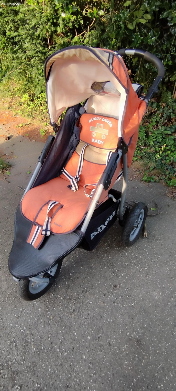 Starší športový kočík