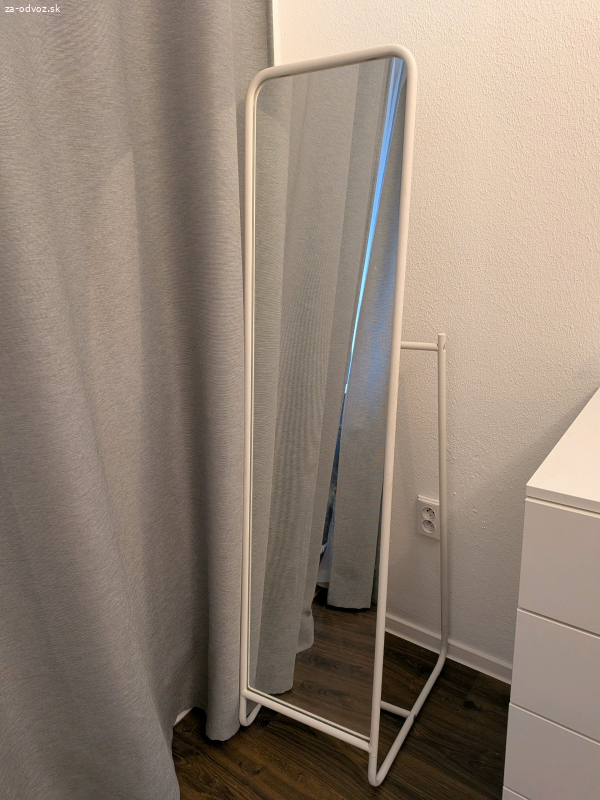 Stojace zrkadlo IKEA