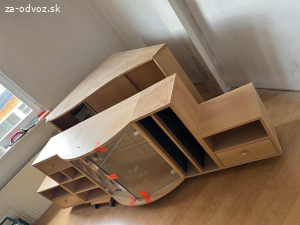 Stolik pod televizor