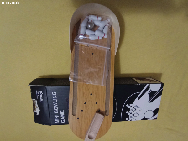 stolný minibowling