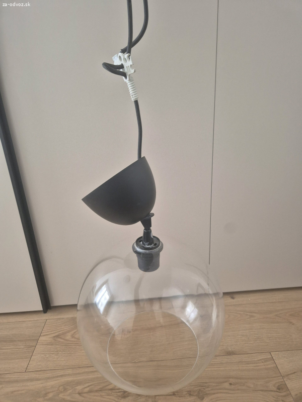 Stropná lampa