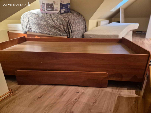 studentska postel