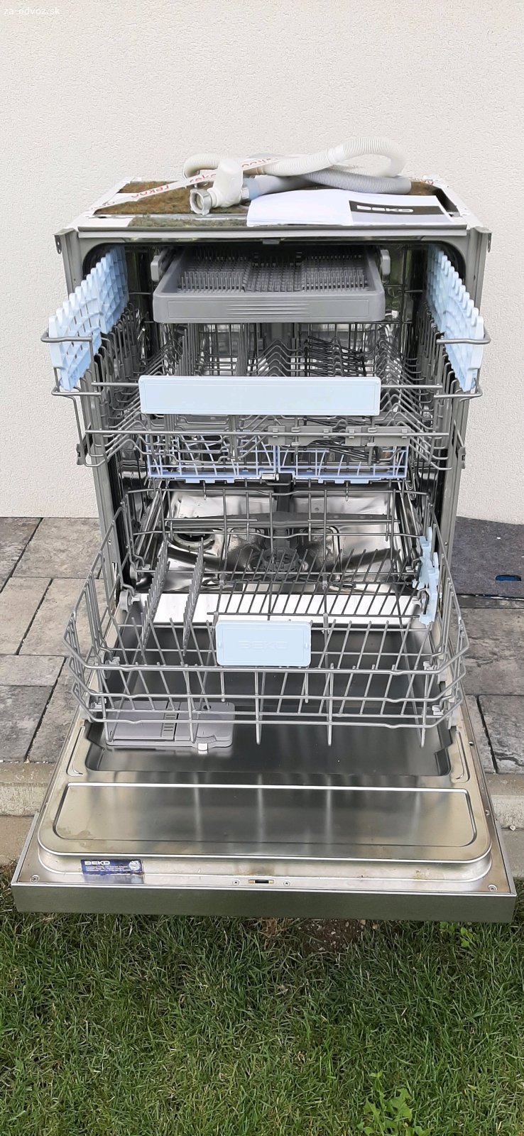 Umývacka Beko. Umyvacka Beko, používana..vynechava umyvanie, 1 x za 5 pokynov..asi cerpadlo vodne..cokolada potesi, nie je podmienkou ?