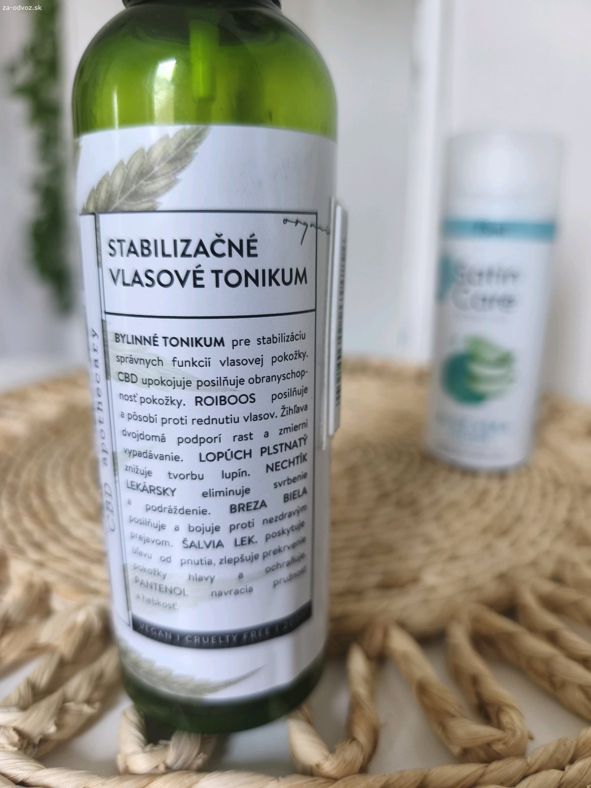 voda po holení Denim,vlasové tonicum. darujem len osobný odber Kozárovce okres Levice