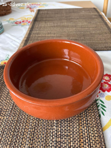 Zapekacia miska z hliny